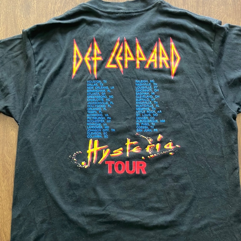 Black Tour Tee - Short Sleeve